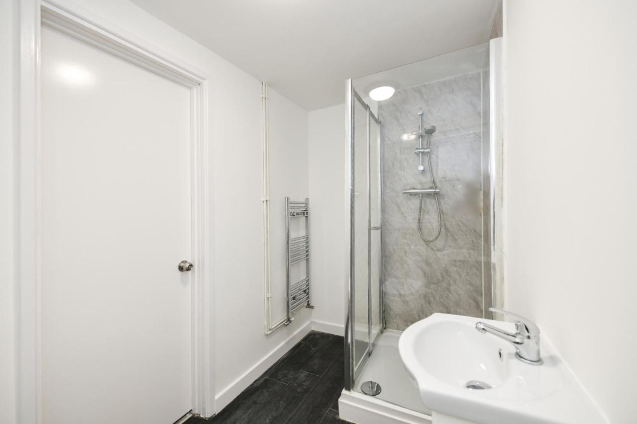 Waylen Street Suites Reading Esterno foto