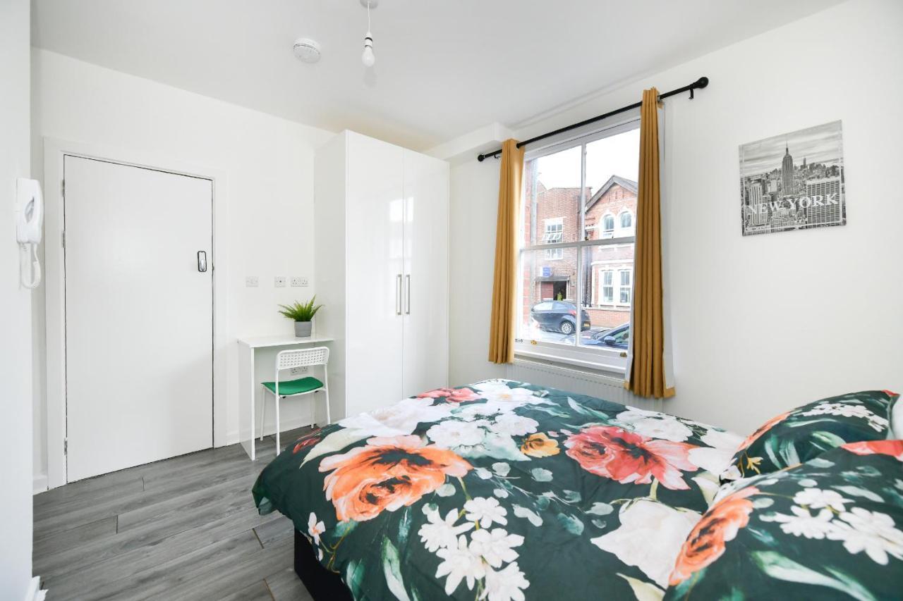 Waylen Street Suites Reading Esterno foto